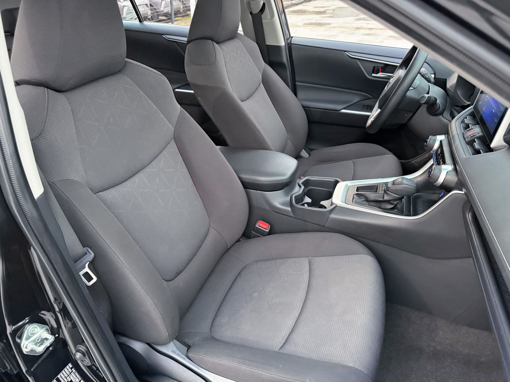 New Arrival – Toyota RAV4 2.0L 2WD - Image 12