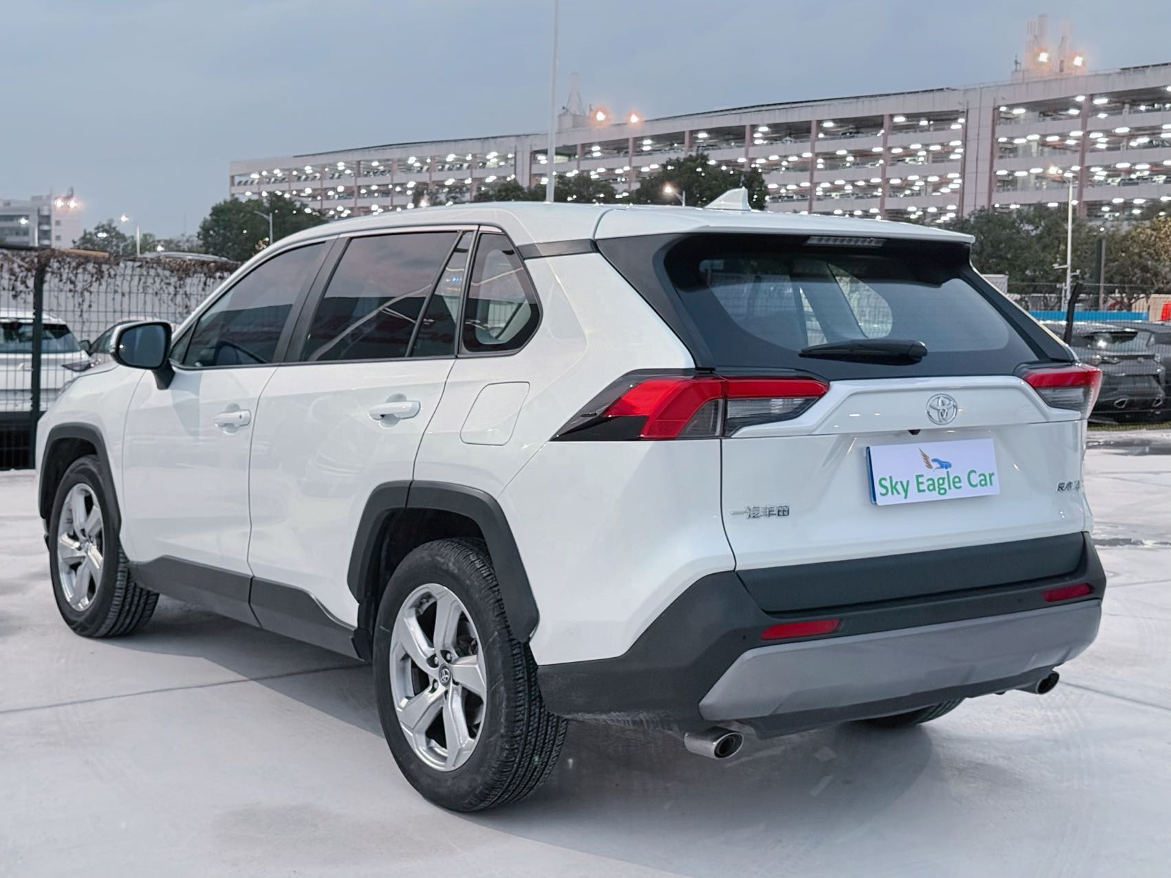 New Arrival – Toyota RAV4 2.0L 2WD - Image 4